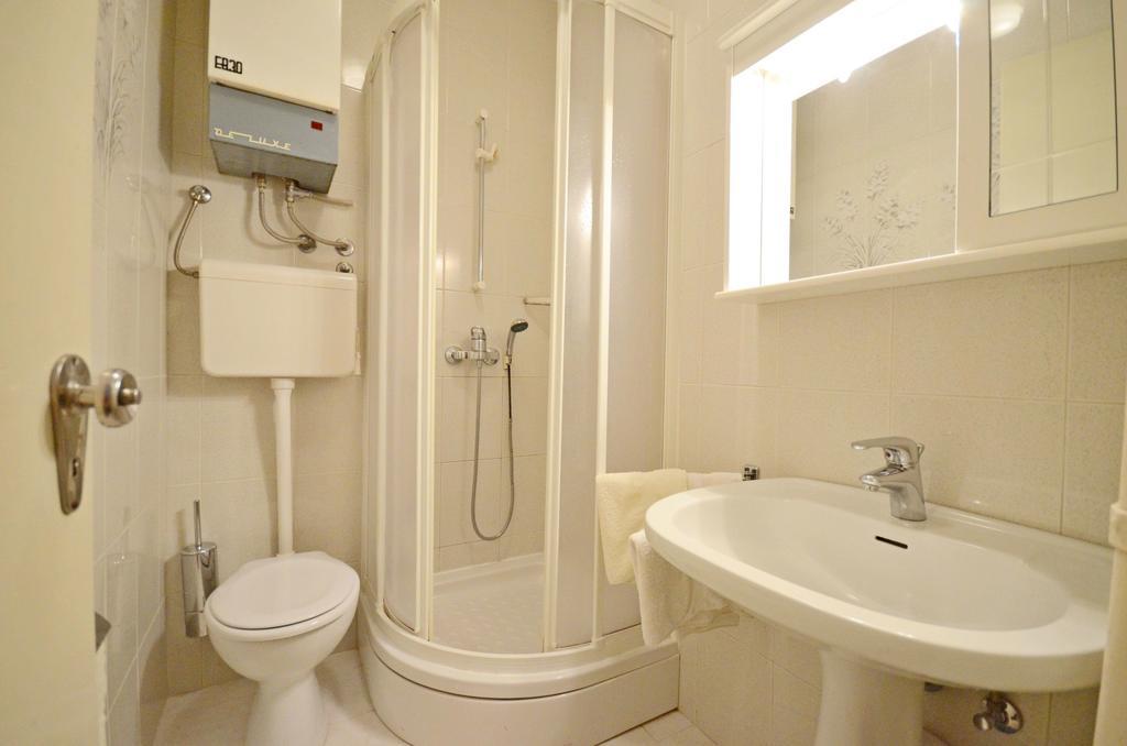 Apartments Dea Porec Luaran gambar